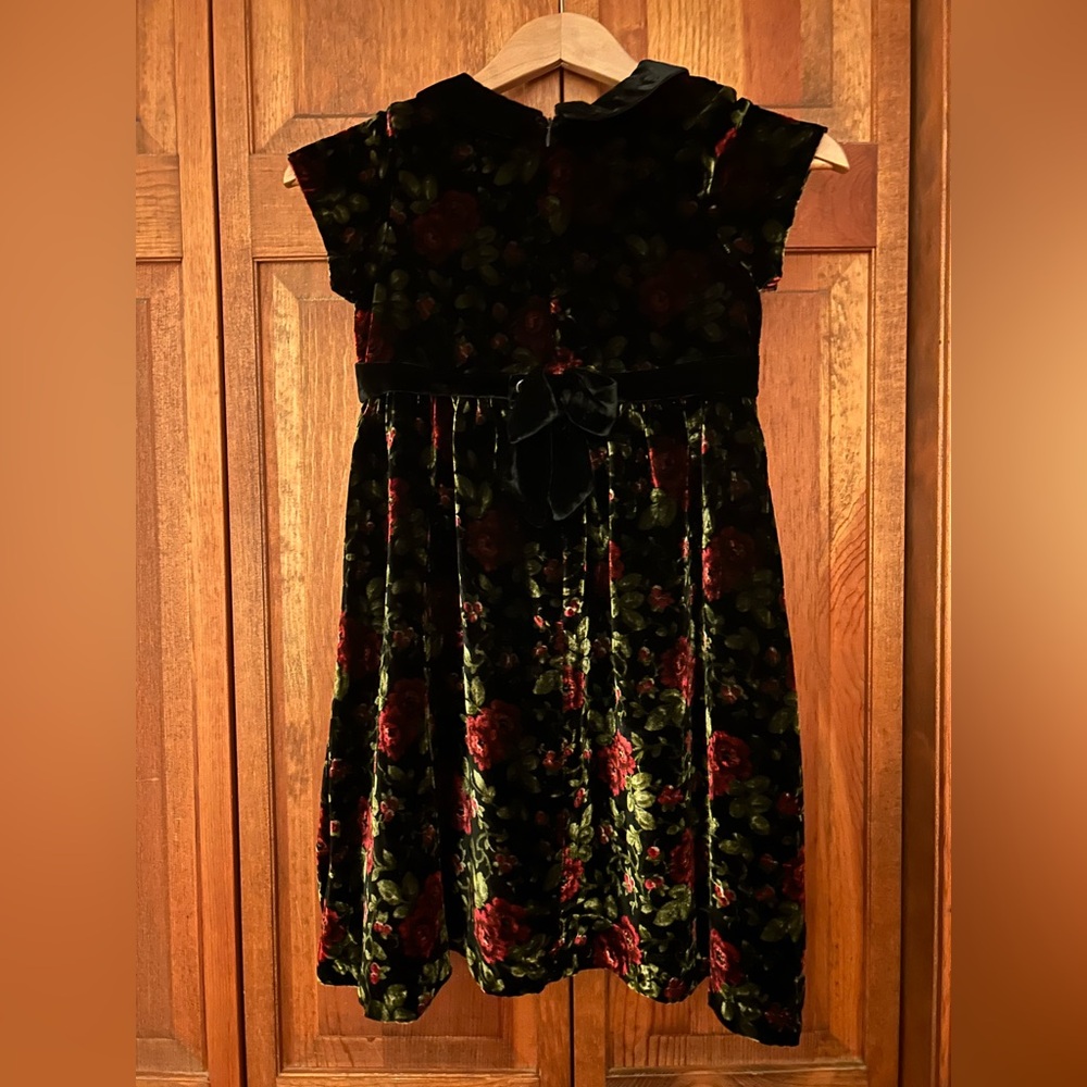 Gymboree Girl’s Sz. 9 Black Green & Red Floral Holiday Party Dress W/ Bow Detail